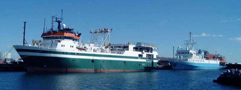 R/V EWING [right] with its replacement, Legend/Langseth
