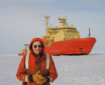 In 2003, Arnold Gordon led an oceanographic expedition to Antarctica’s Ross Sea.