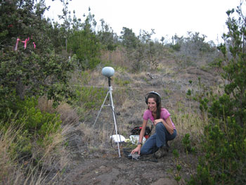 Natalie Boelman making bioacoustic recordings