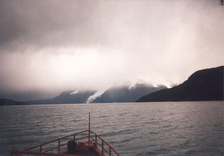 glacier-in-the-mist